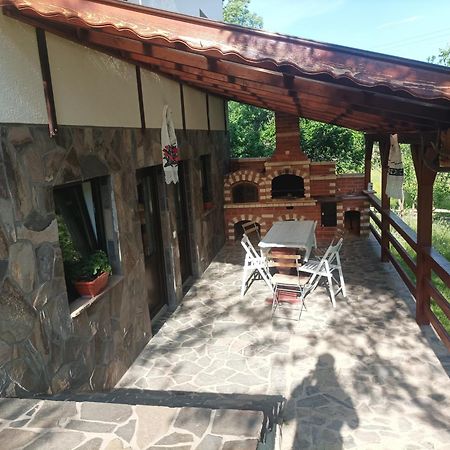 모이세이 Casa Flutar 빌라 외부 사진